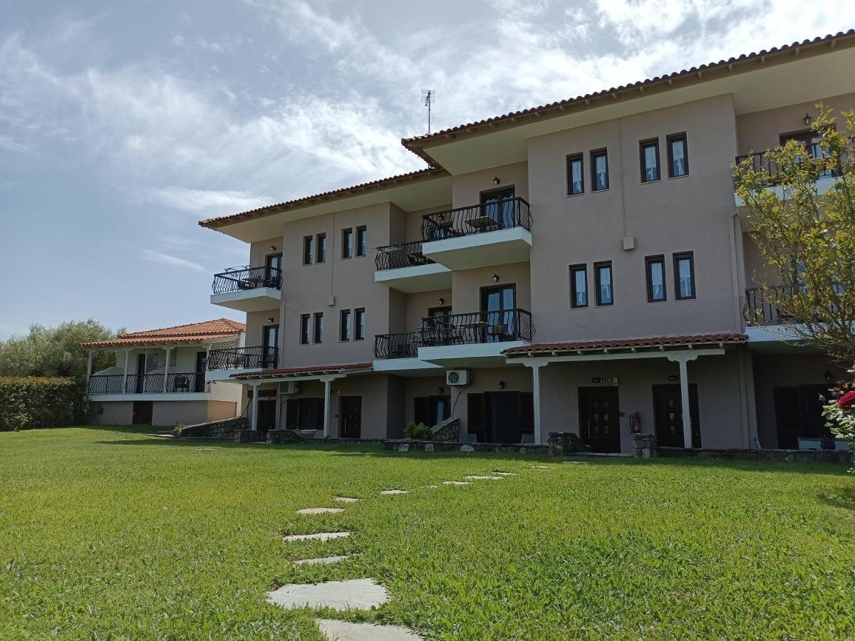 Marios Garden House Lägenhet Afytos Exteriör bild