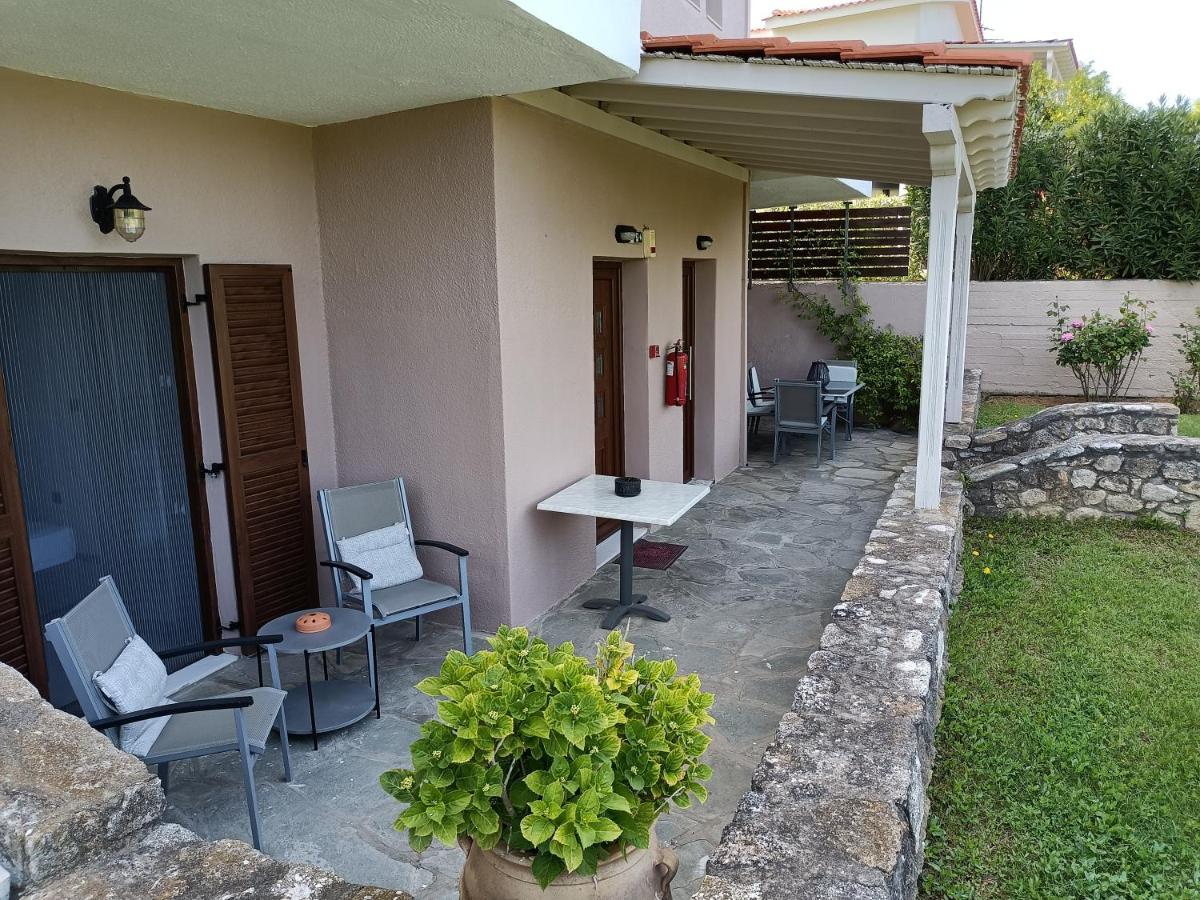 Marios Garden House Lägenhet Afytos Exteriör bild