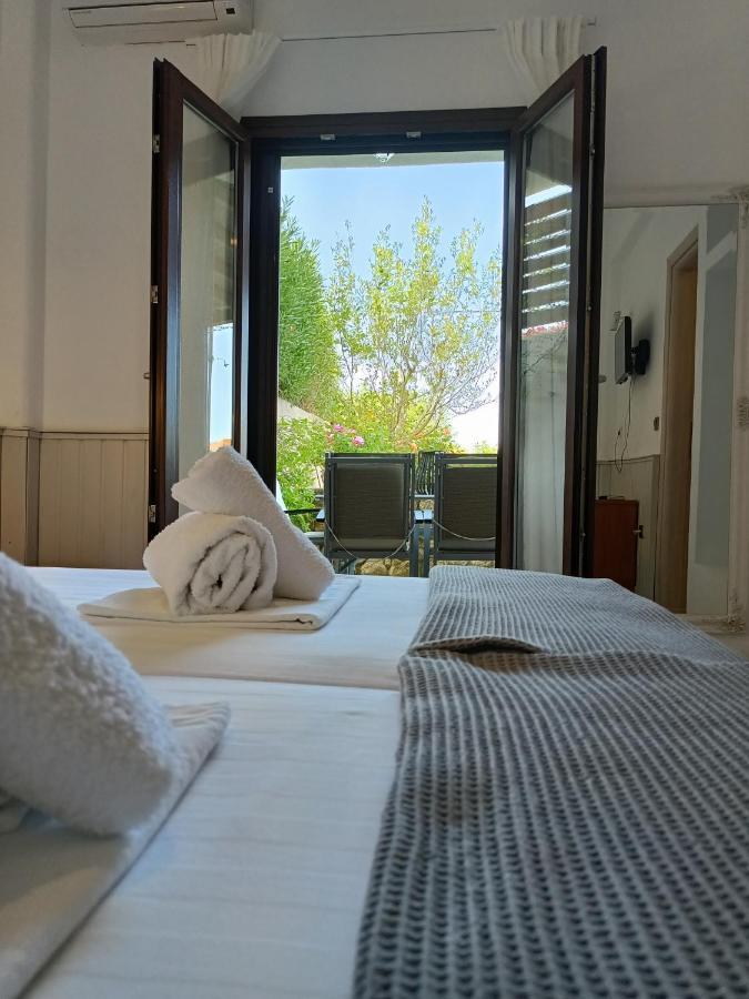 Marios Garden House Lägenhet Afytos Rum bild